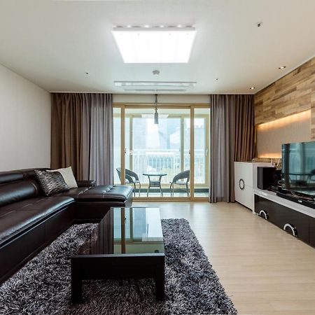 Home Fourest Residence Hotel Okpo Geoje Exterior photo