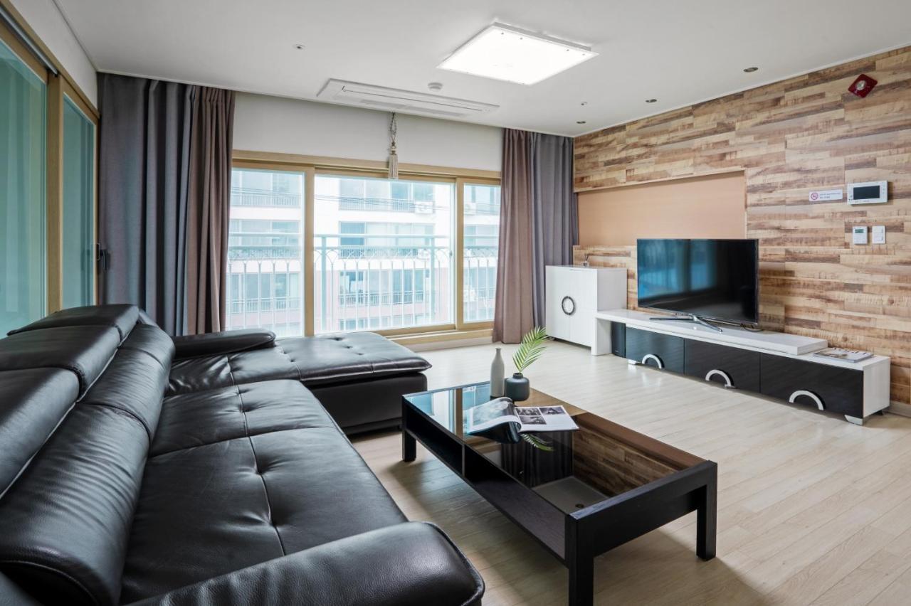 Home Fourest Residence Hotel Okpo Geoje Exterior photo